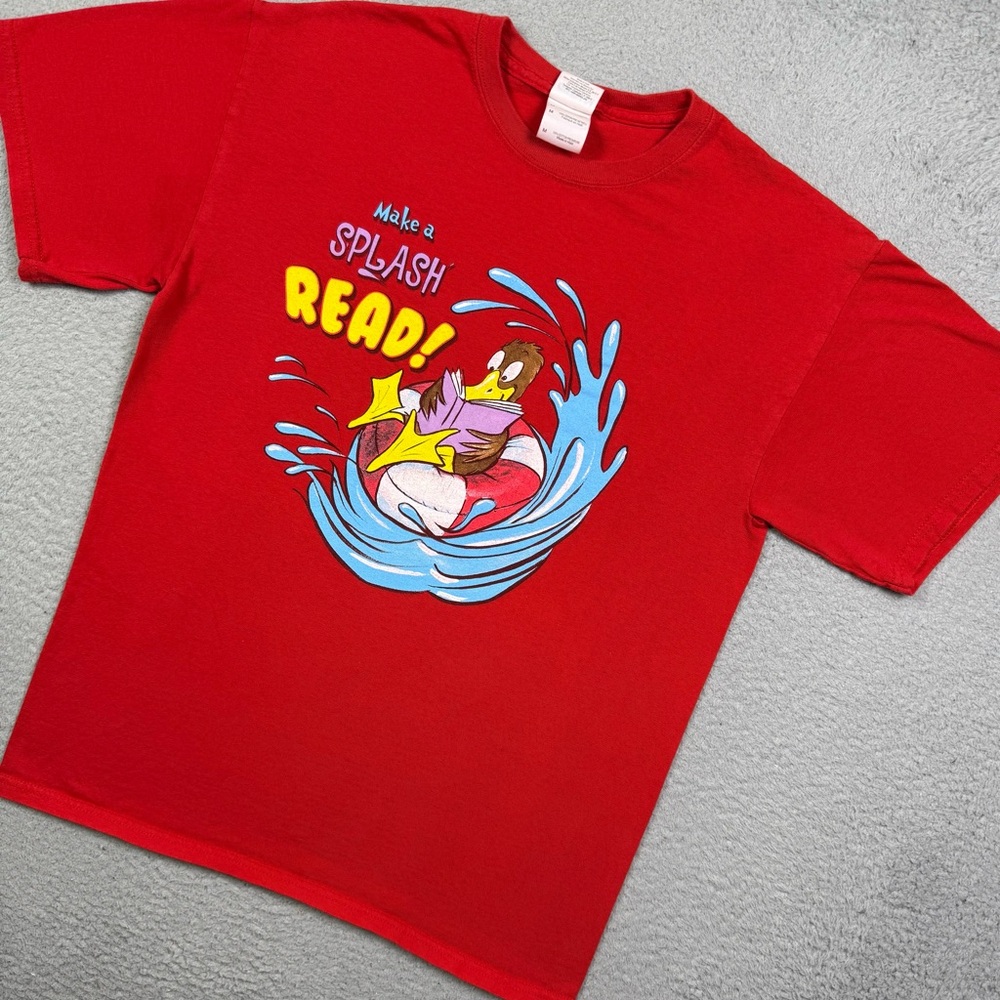 Vintage Y2k Make A Splash Read Books T-Shirt